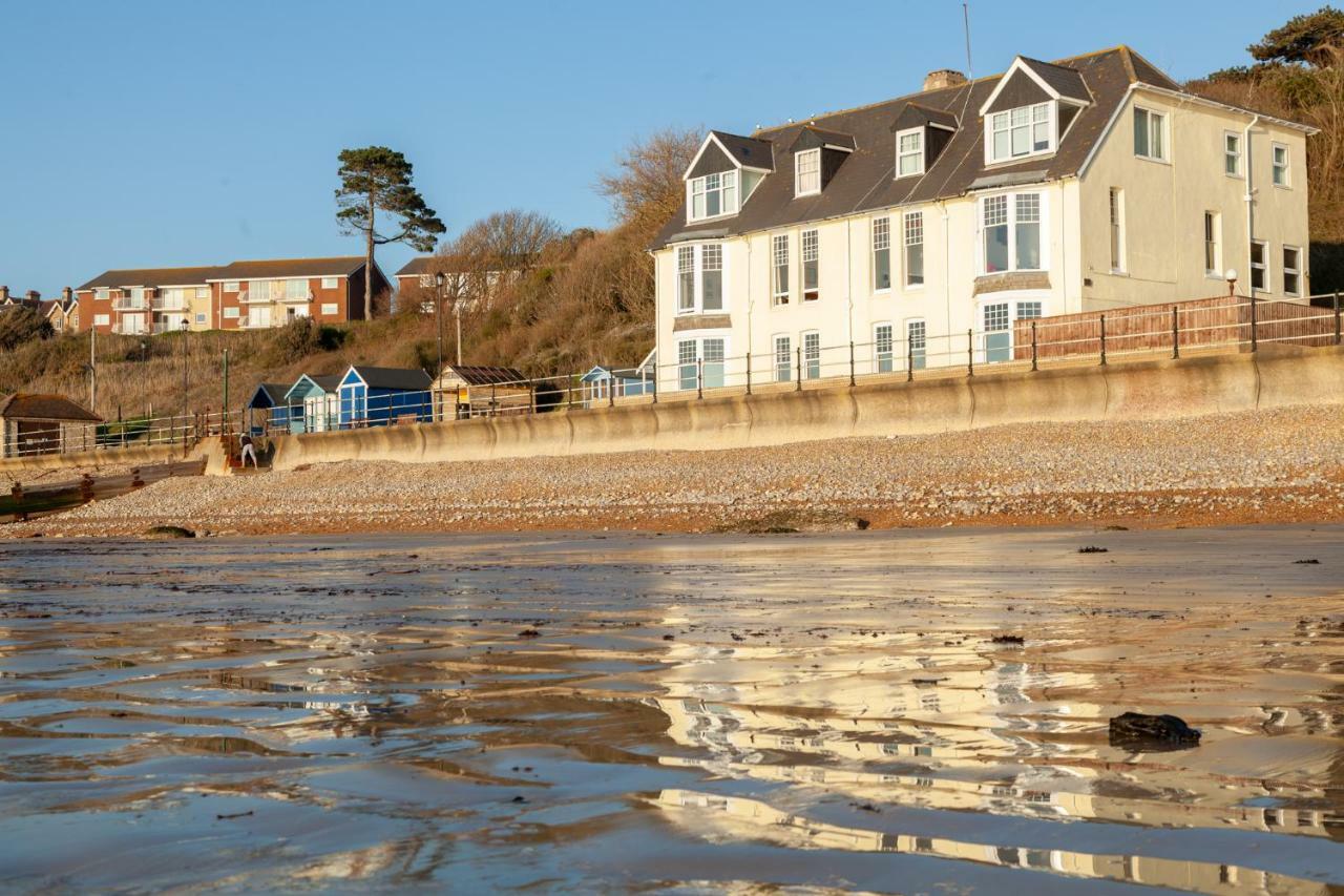 Pier View Apartment Totland Buitenkant foto